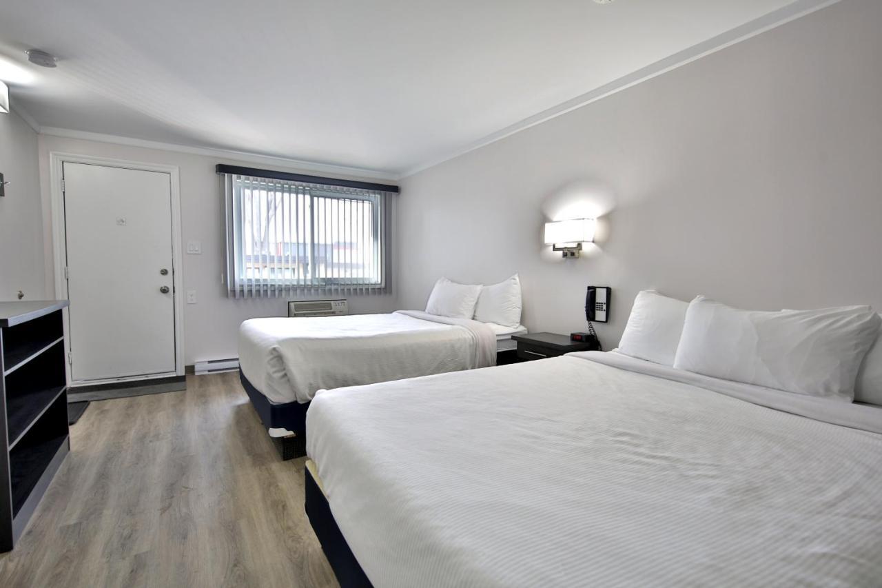 Motel Newstar Лаваль Екстер'єр фото